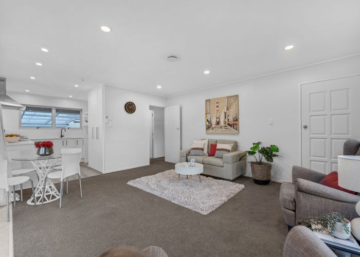  at 1/18 Waimai Avenue, Weymouth, Auckland