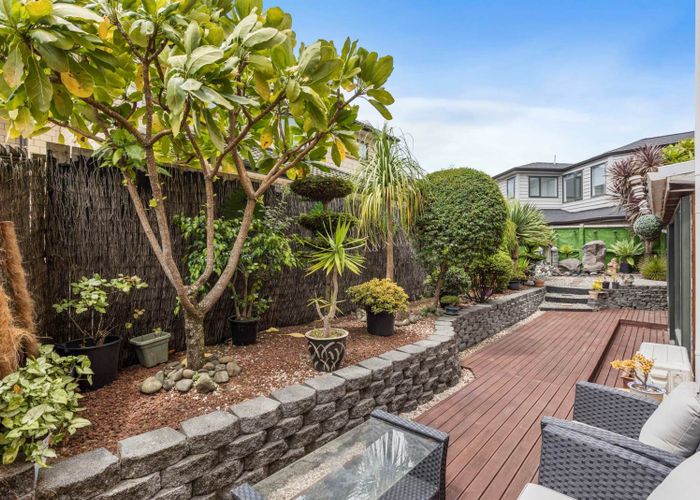  at 305 Albany Highway, Albany, North Shore City, Auckland