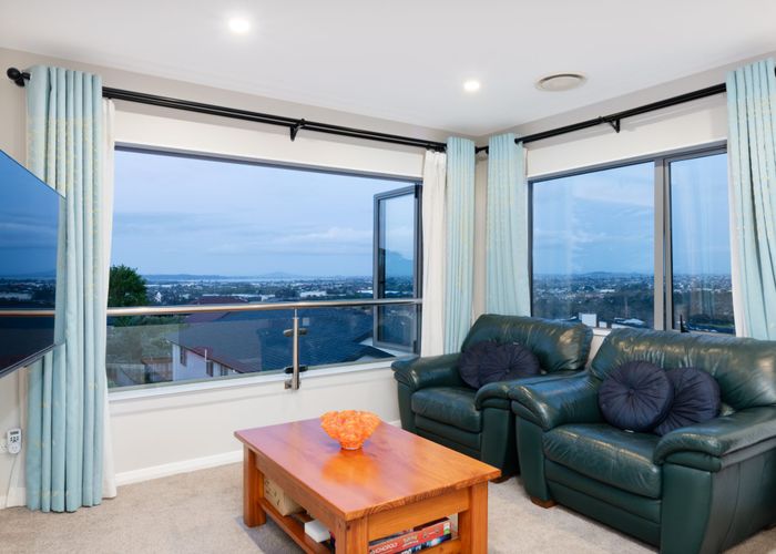  at 218 Metcalfe Road, Ranui, Auckland