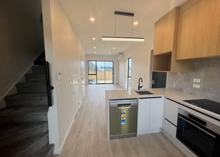  at 1 Rana Road, Flat Bush, Manukau City, Auckland