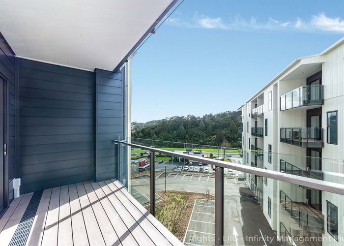  at 112/3 Kaipiho Lane, Albany, North Shore City, Auckland