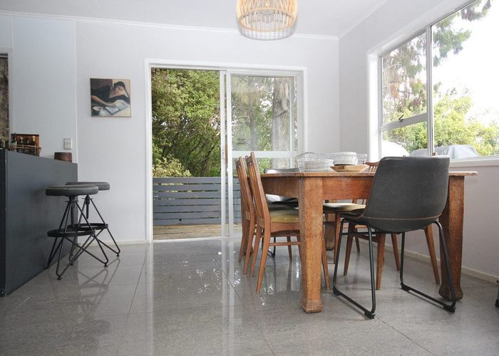  at 2A HAMMOND AVE, Hatsfield Beach , Orewa