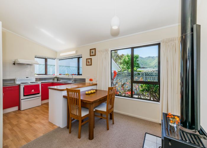  at 49a Belvedere Avenue, Waikanae, Kapiti Coast, Wellington