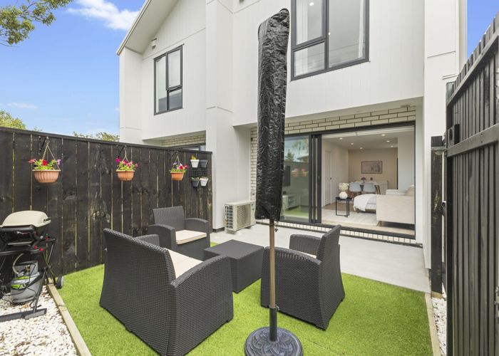  at 52A Rutland Road, Mount Wellington, Auckland