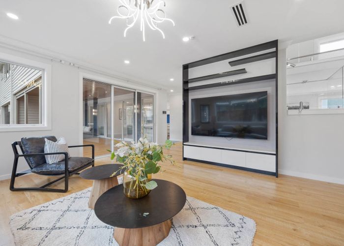  at 24 Priestley Drive, Bucklands Beach, Manukau City, Auckland