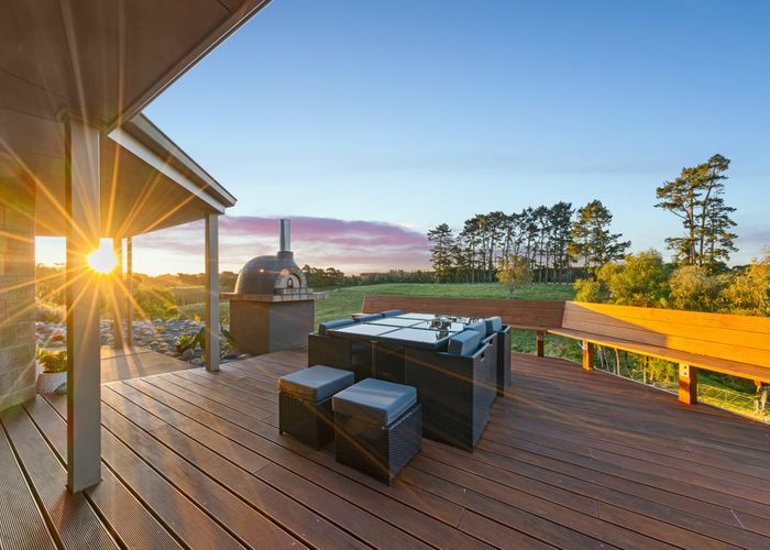  at 32 Arthur Road, Paraite