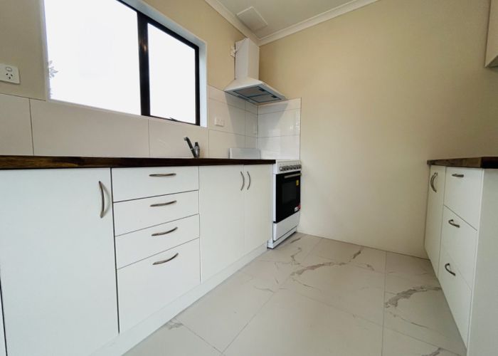  at 54A Pinedale Place, Henderson, Waitakere City, Auckland