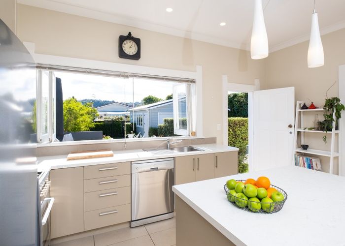 Free property data for 67 Kennedy Road, Napier South, Napier homes.co.nz