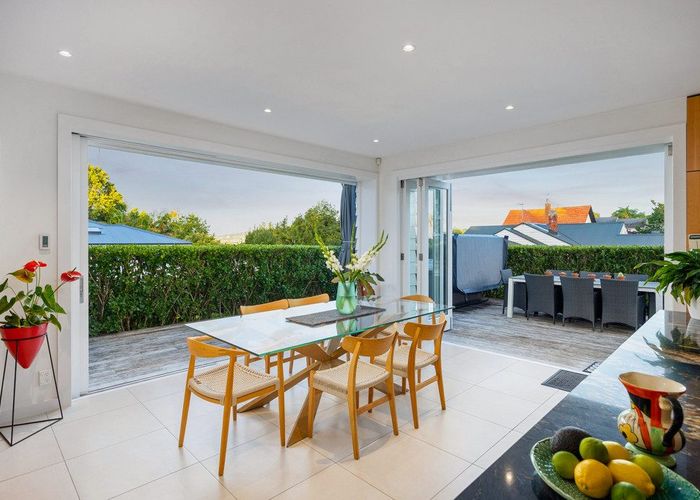  at 8 Summit Drive, Mount Albert, Auckland City, Auckland