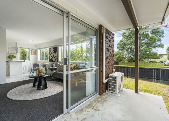 at 1/28 Roberts Road, Te Atatu South, Auckland