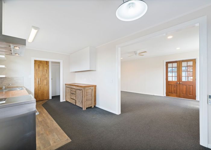  at 129 Riverpark Crescent, Henderson, Waitakere City, Auckland