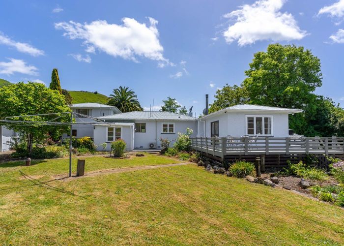  at 964 Masterton Castlepoint Road, Tauweru, Masterton