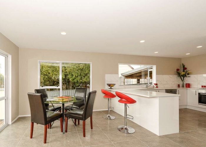  at 15D Sarona Avenue, Glen Eden, Waitakere City, Auckland