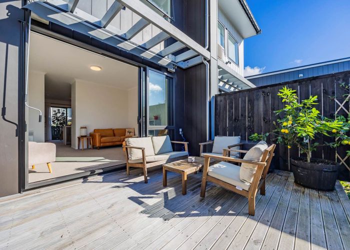 at 4 Tuhono Lane, Northcote, North Shore City, Auckland