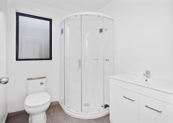  at 4/9 Plumley Crescent, Māngere, Auckland