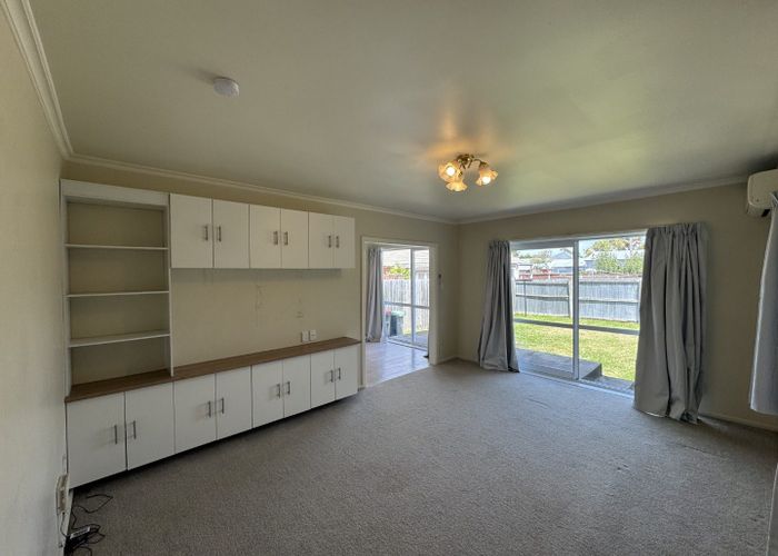  at 2/118 Estuary Road, South New Brighton, Christchurch