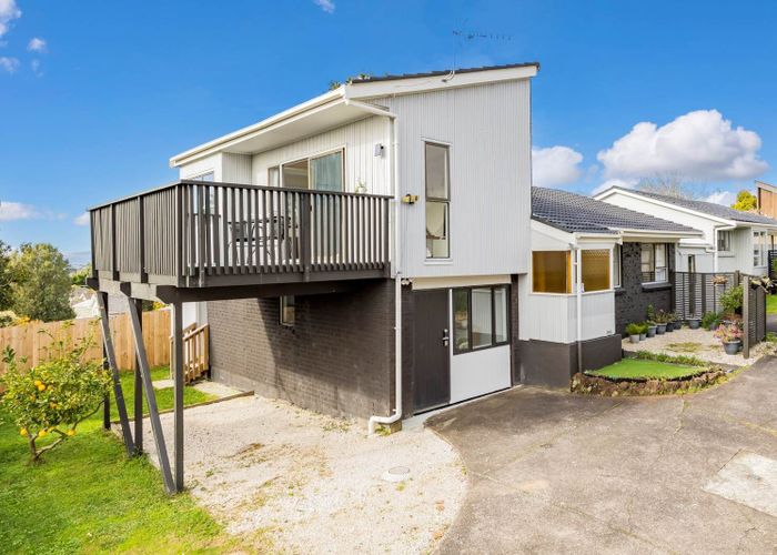  at 2/307A Wairau Road, Totara Vale, North Shore City, Auckland