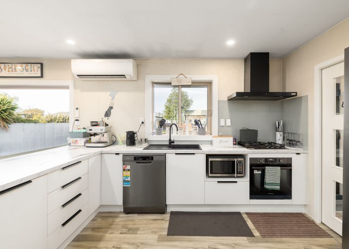  at 16 Emlyn Place, Avondale, Christchurch