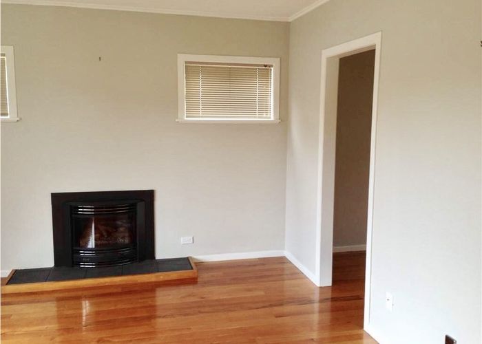  at 19 Halberg Street, Glenfield, North Shore City, Auckland