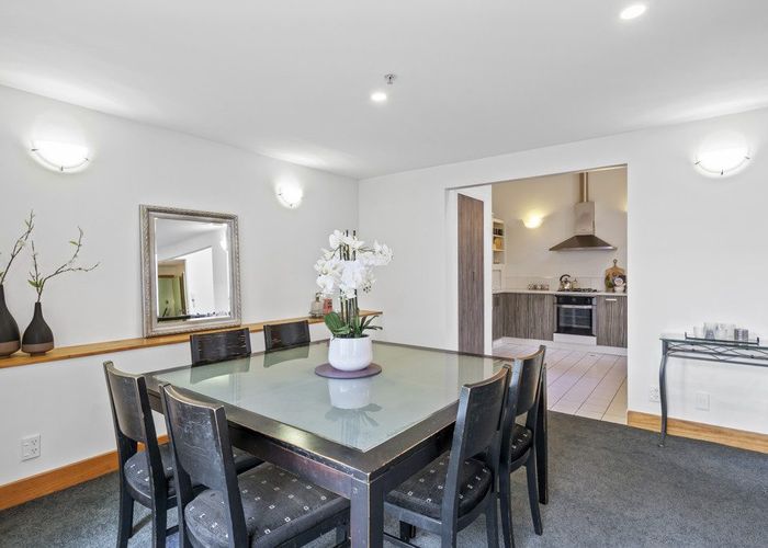  at 2A/21 Left Bank, Te Aro, Wellington