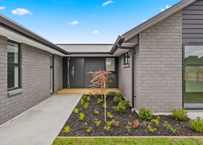  at 10 Patty Lane, Patumahoe, Pukekohe