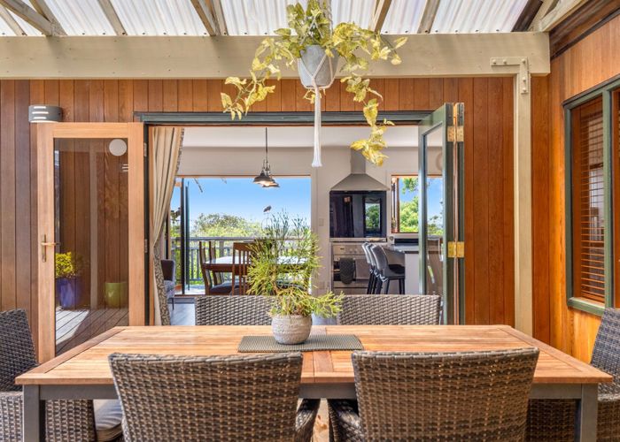  at 10 Sunhill Road, Sunnyvale, Waitakere City, Auckland