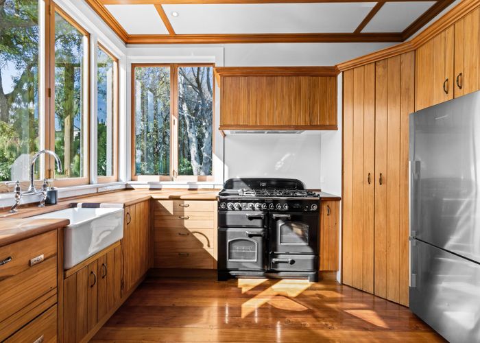  at 2 Lambton Road, Hospital Hill, Napier, Hawke's Bay