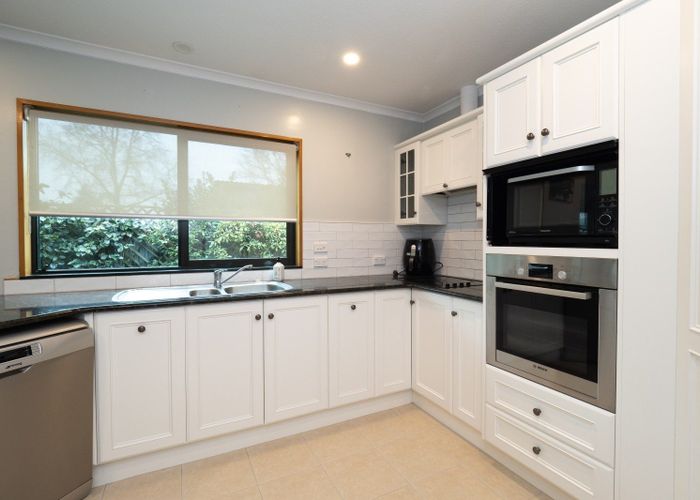  at 11 Walnut Avenue, Allenton, Ashburton