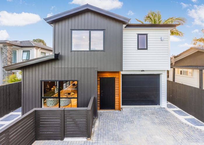  at 2/60 Reelick Ave, Pakuranga Heights, Manukau City, Auckland