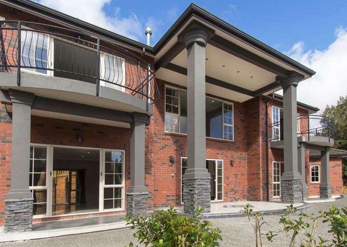  at 38C Wicklam Lane, Greenhithe, Auckland