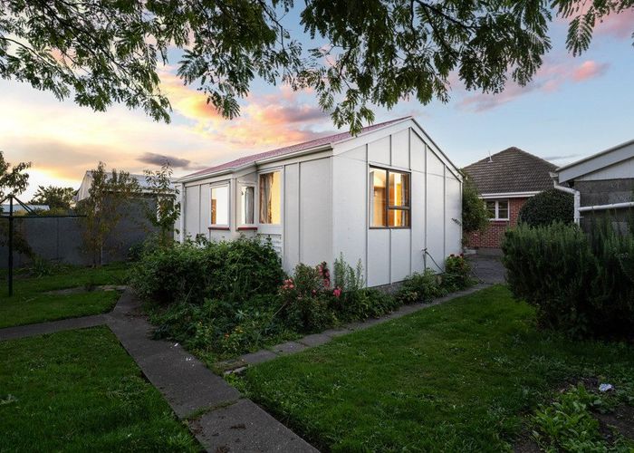  at 18 Ranui Street, Hei Hei, Christchurch City, Canterbury