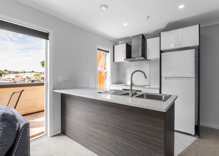  at 102/124 Commerce Street, Frankton, Hamilton, Waikato