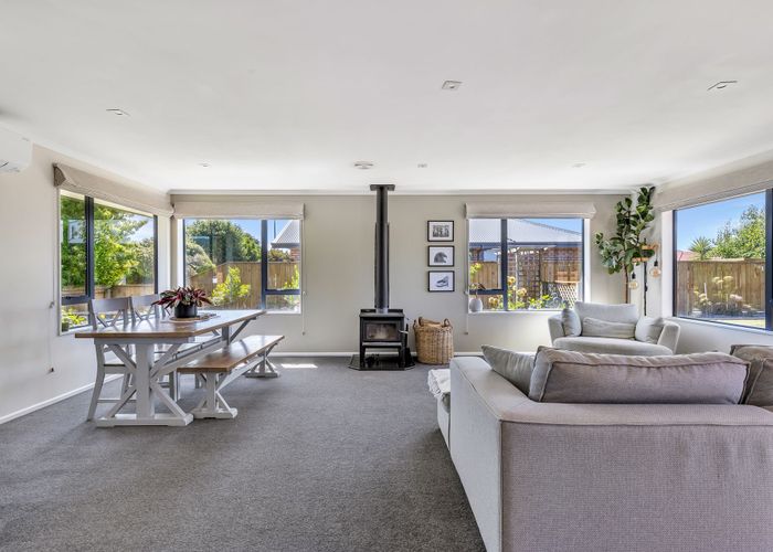  at 4 Ernest Place, Brightwater