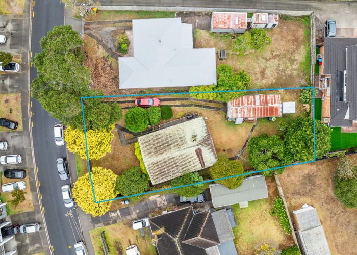  at 109 Haverstock Road, Sandringham, Auckland