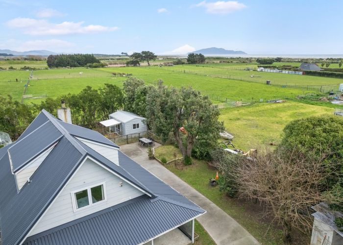  at 53 Atkinson Avenue, Otaki Beach, Otaki