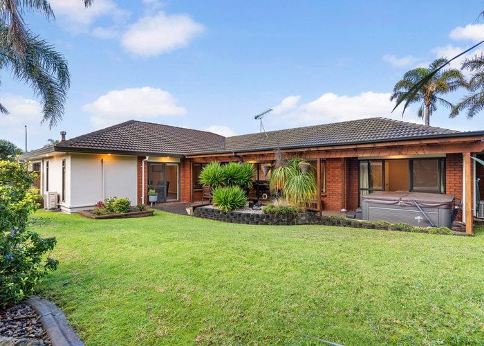  at 72 Lothian Brae, Wattle Downs, Auckland