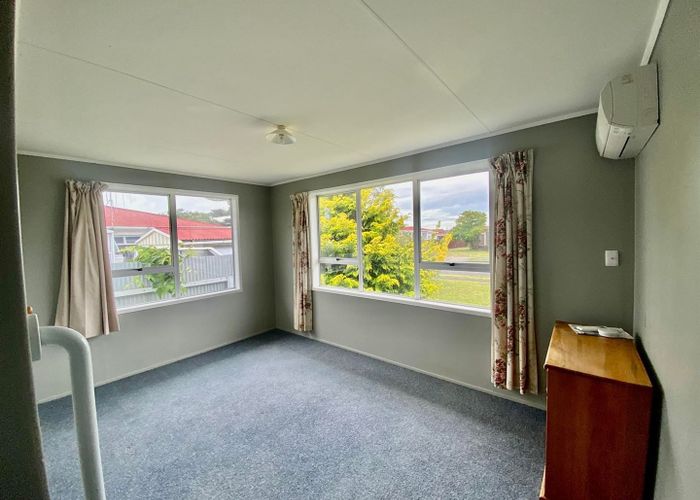  at 32 Heather Street, Levin, Levin