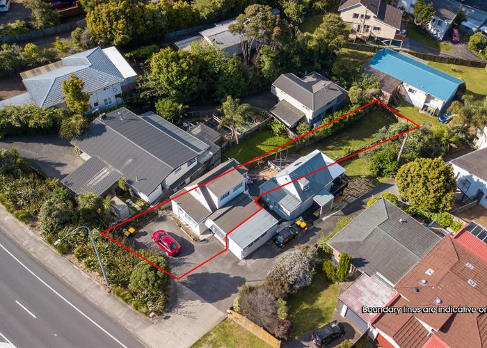  at 1/597 Glenfield Road, Totara Vale, Auckland