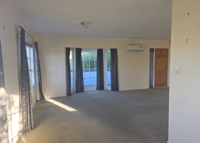  at Bucklands Beach, Manukau City, Auckland