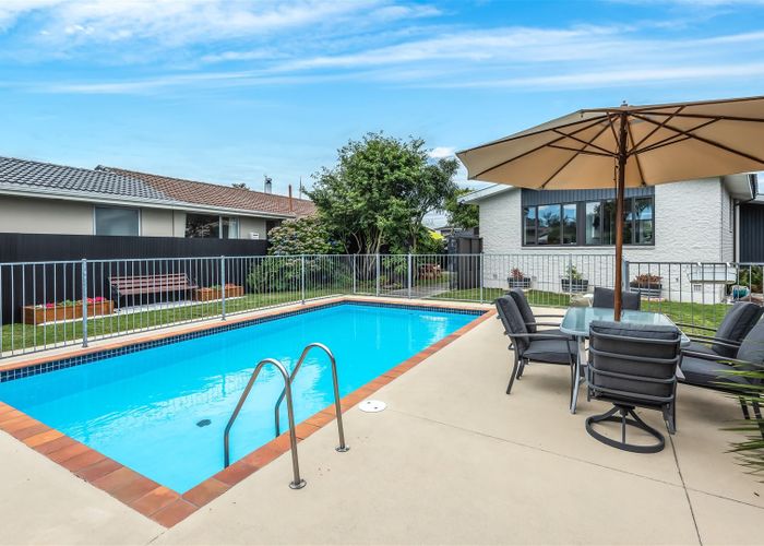  at 16 Bucknell Street, Sockburn, Christchurch