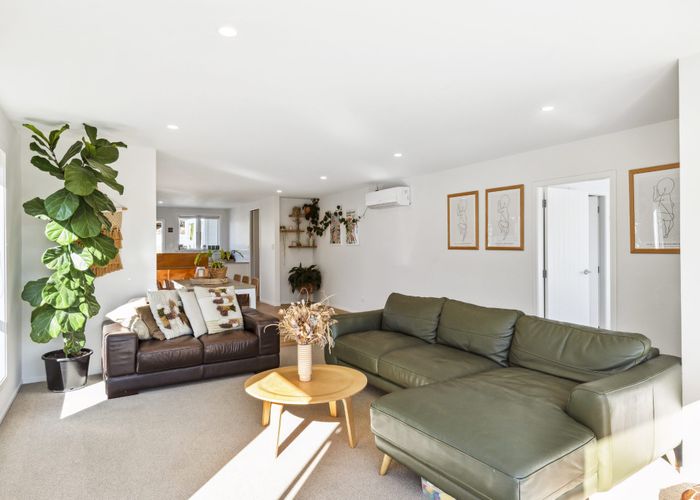  at 6 Moa Road, Raumati Beach, Paraparaumu