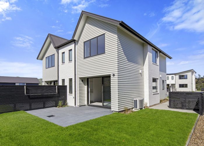  at 29 Turtleback Avenue, Whitby, Porirua