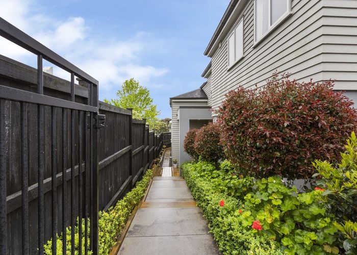  at 33A Koraha Street, Remuera, Auckland