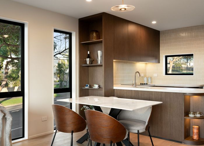 at 1/182 Tripoli Road, Point England, Auckland City, Auckland