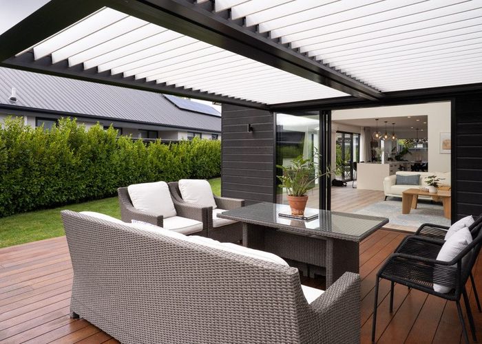  at 910 Cashmere Road, Halswell, Christchurch