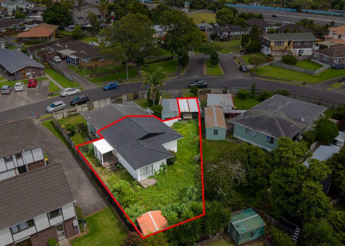  at 1/21 Challen Close, Conifer Grove, Takanini