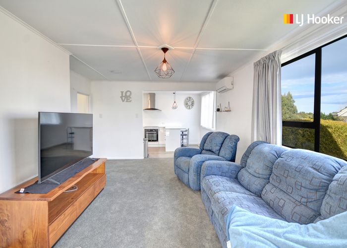  at 21 Burgess Street, Green Island, Dunedin