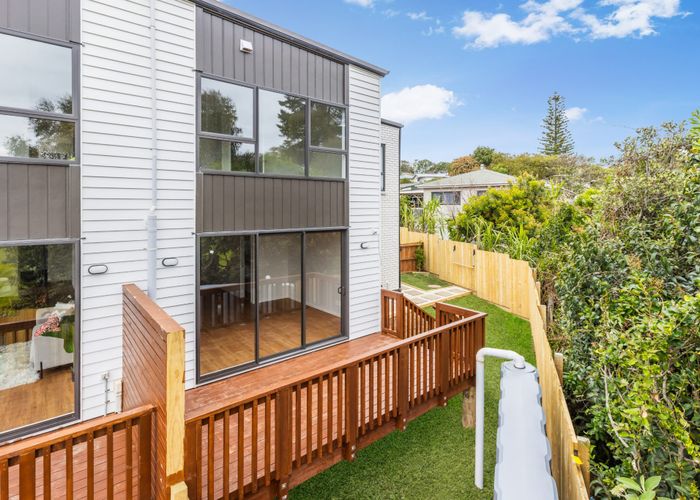  at 81D Bond Crescent, Forrest Hill, North Shore City, Auckland