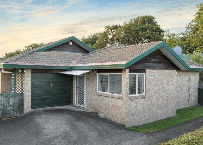  at 2/75 Jellicoe Road, Manurewa, Manukau City, Auckland