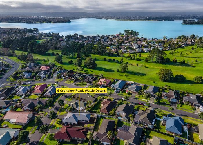  at 6 Croftview Road, Wattle Downs, Auckland